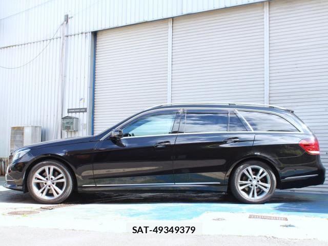 Mercedes Benz E-CLASS 2015-08 8004444-4