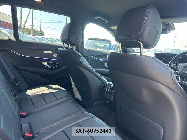Mercedes Benz E-CLASS 2018-07 8006859-19
