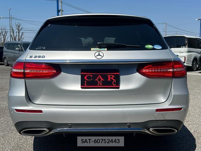 Mercedes Benz E-CLASS 2018-07 8006859-5