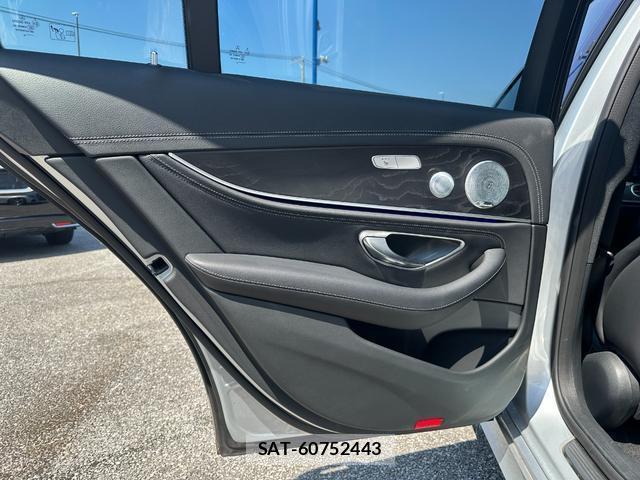 Mercedes Benz E-CLASS 2018-07 8006859-7