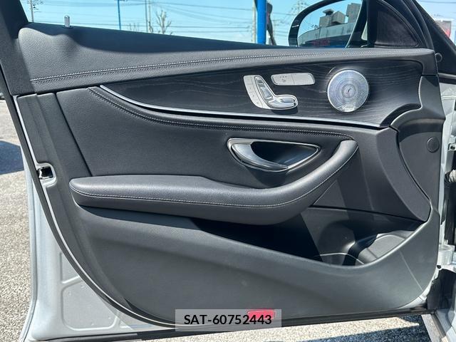 Mercedes Benz E-CLASS 2018-07 8006859-9