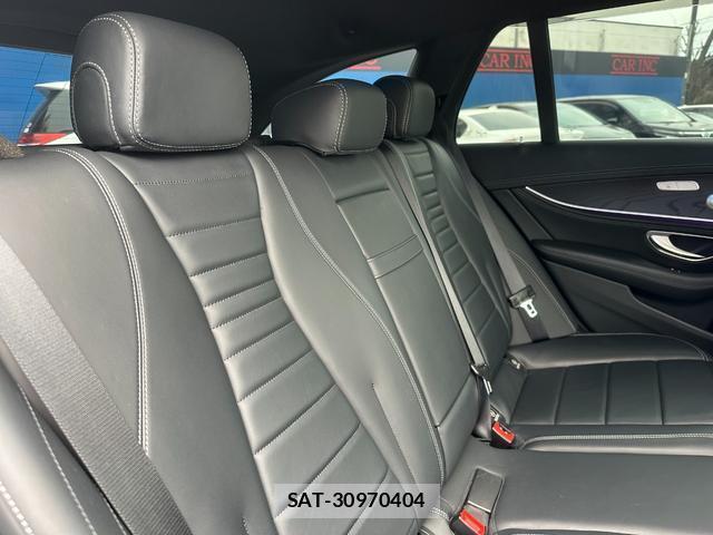Mercedes Benz E-CLASS 2017-09 8006862-19