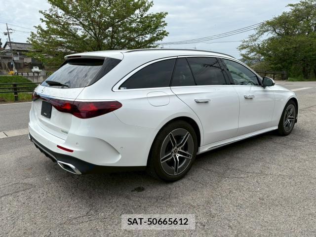 Mercedes Benz E-CLASS 2024-02 8007030-11