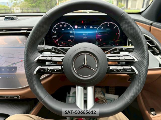 Mercedes Benz E-CLASS 2024-02 8007030-15