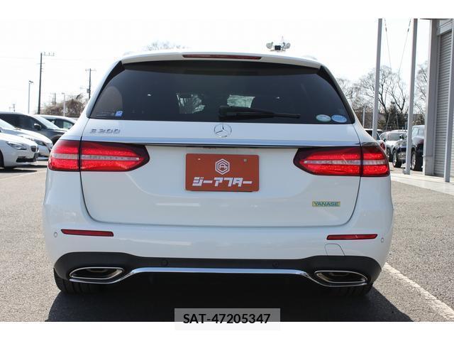 Mercedes Benz E-CLASS 2017-04 8008609-15