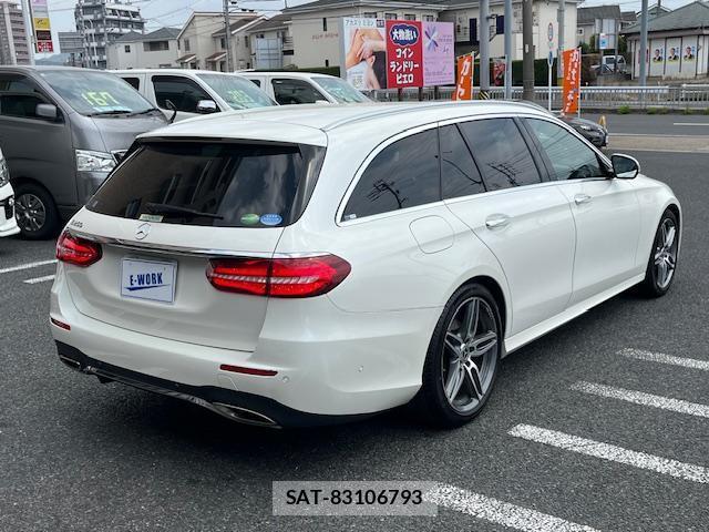 Mercedes Benz E-CLASS 2018-09 8008737-5