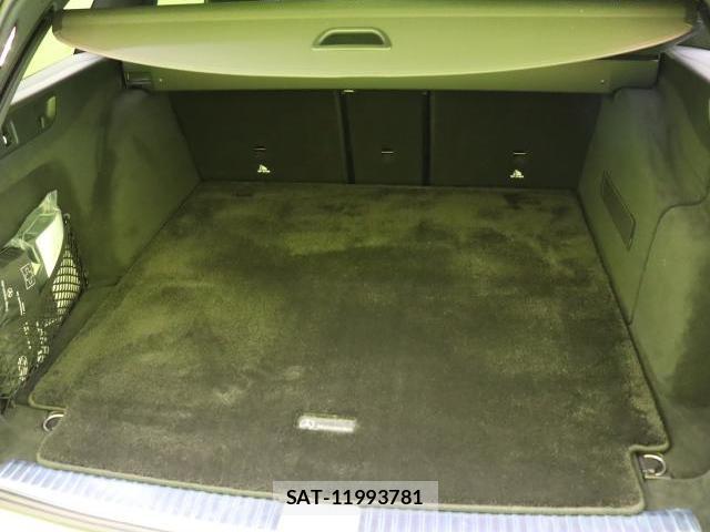 Mercedes Benz E-CLASS 2019-07 8008920-10