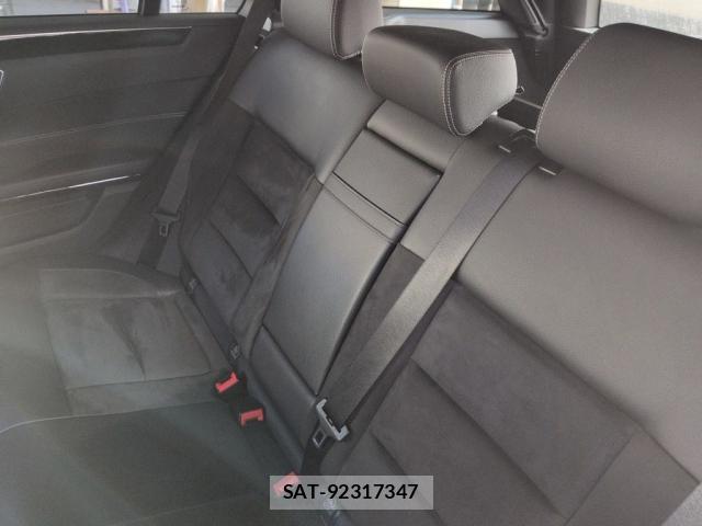 Mercedes Benz E-CLASS 2014-01 8008997-5