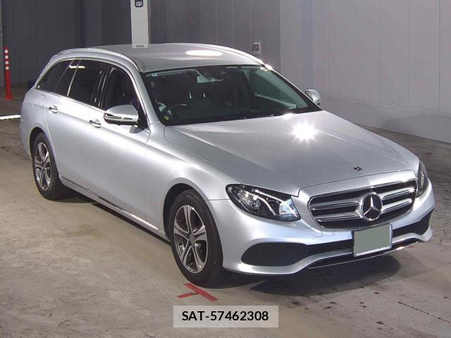 Mercedes Benz E-CLASS 2020-08 8008998-0