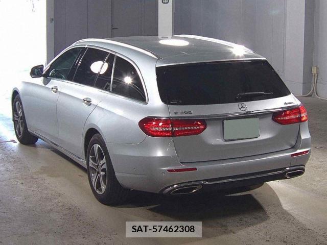 Mercedes Benz E-CLASS 2020-08 8008998-1