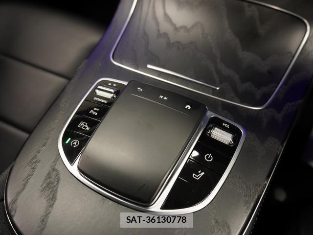 Mercedes Benz E-CLASS 2021-08 8009837-8