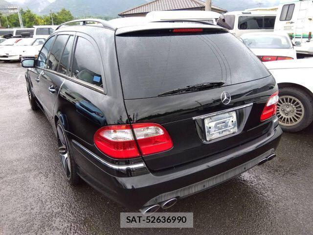 Mercedes Benz E-CLASS 2005-06 8009997-1
