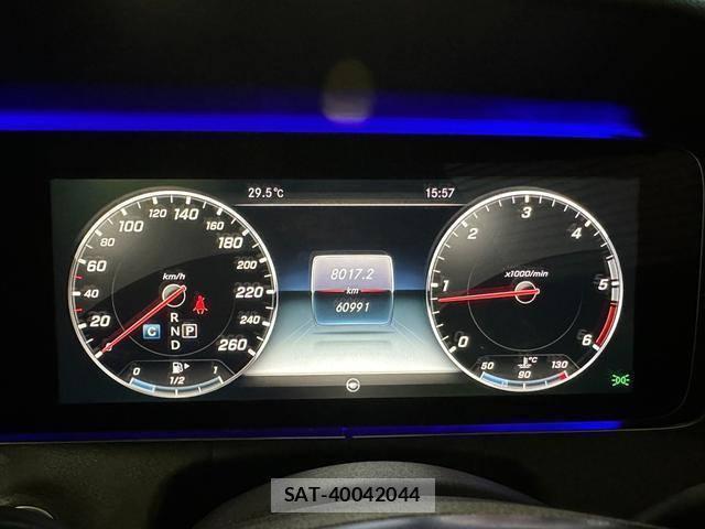 Mercedes Benz E-CLASS 2017-05 8010004-11