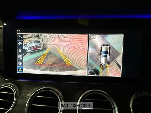 Mercedes Benz E-CLASS 2017-05 8010004-4