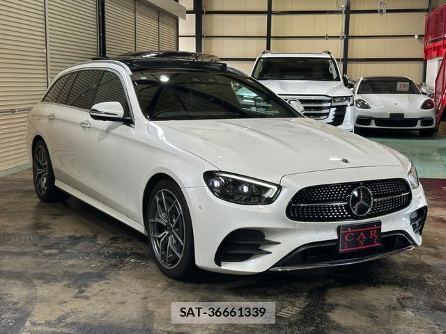 Mercedes Benz E-CLASS 2021-05 8010018-1