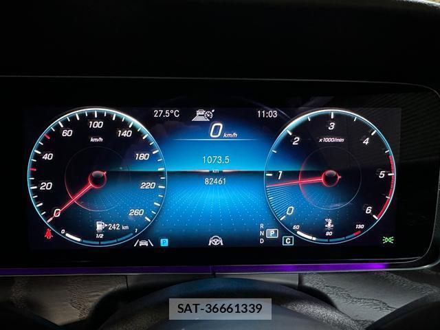 Mercedes Benz E-CLASS 2021-05 8010018-10