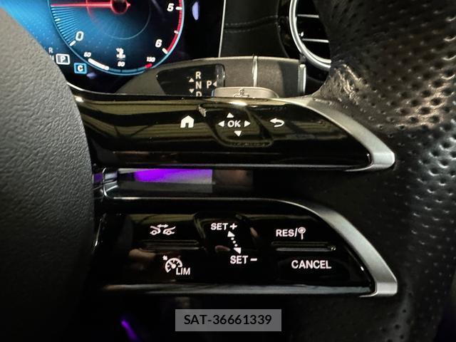 Mercedes Benz E-CLASS 2021-05 8010018-12
