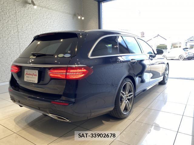 Mercedes Benz E-CLASS 2018-11 8010144-1