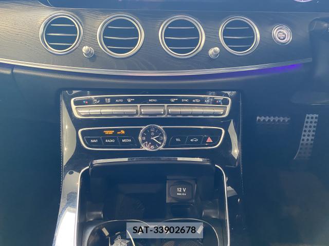 Mercedes Benz E-CLASS 2018-11 8010144-10