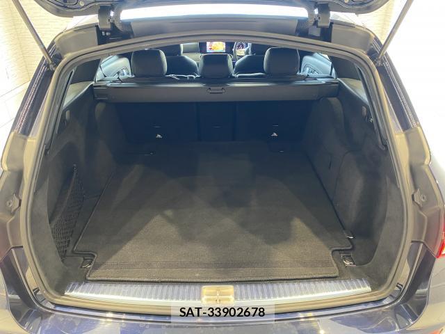 Mercedes Benz E-CLASS 2018-11 8010144-9