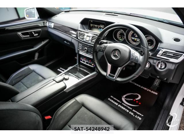 Mercedes Benz E-CLASS 2015-08 8010180-2