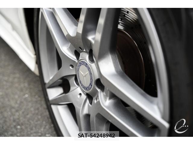 Mercedes Benz E-CLASS 2015-08 8010180-7