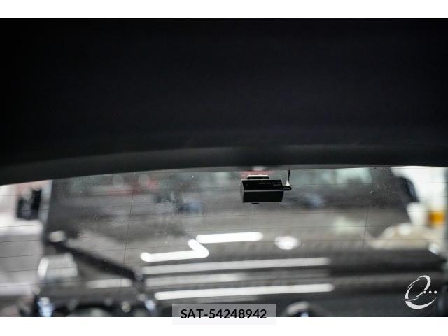 Mercedes Benz E-CLASS 2015-08 8010180-9