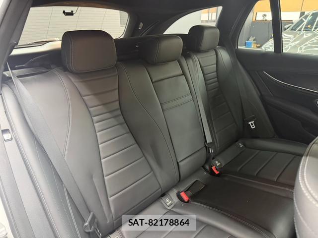 Mercedes Benz E-CLASS 2017-06 8010638-13