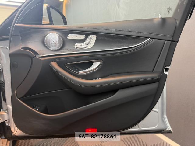 Mercedes Benz E-CLASS 2017-06 8010638-14