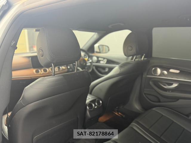 Mercedes Benz E-CLASS 2017-06 8010638-3