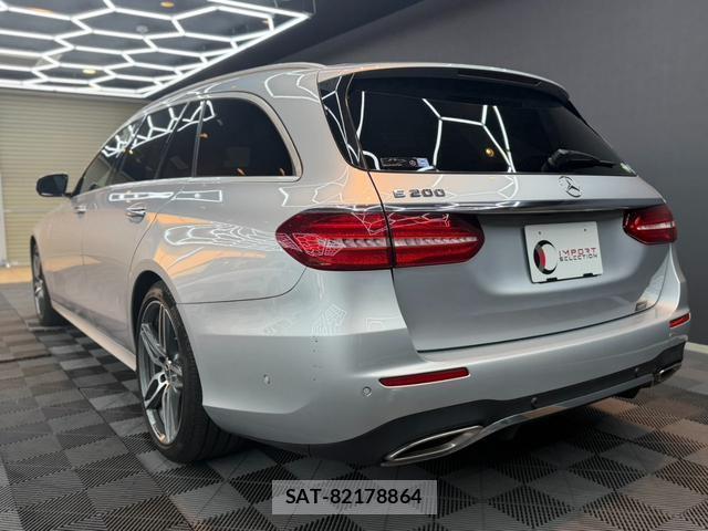 Mercedes Benz E-CLASS 2017-06 8010638-8