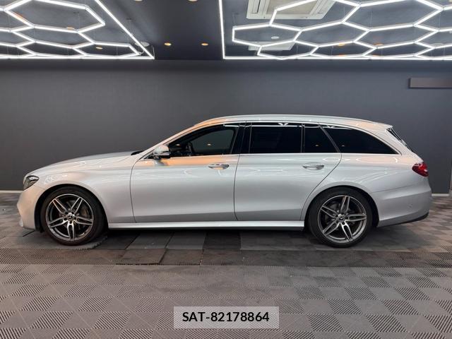 Mercedes Benz E-CLASS 2017-06 8010638-9