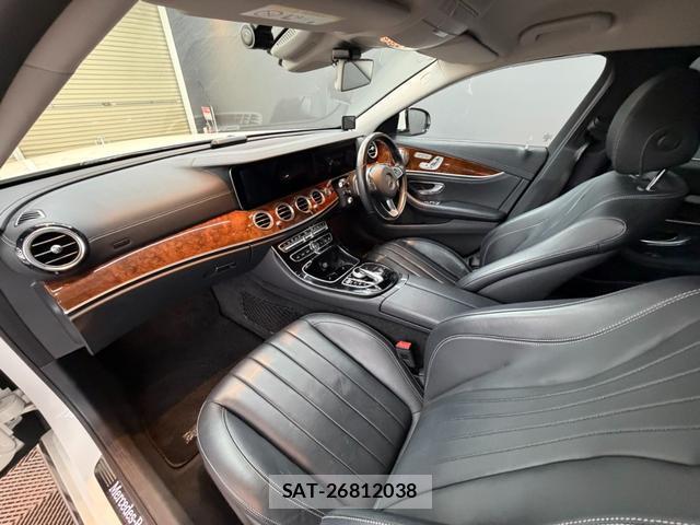 Mercedes Benz E-CLASS 2017-04 8010640-11