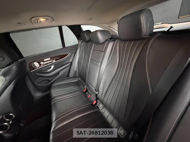 Mercedes Benz E-CLASS 2017-04 8010640-15
