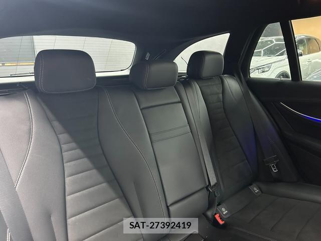 Mercedes Benz E-CLASS 2017-03 8010641-2