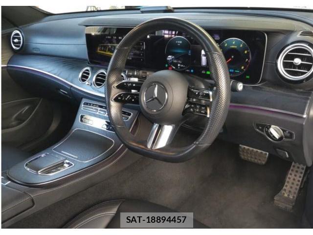 Mercedes Benz E-CLASS 2022-12 8010713-2