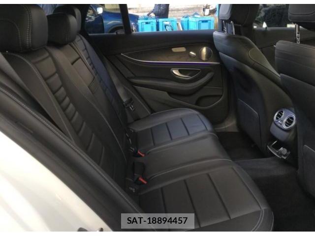 Mercedes Benz E-CLASS 2022-12 8010713-5
