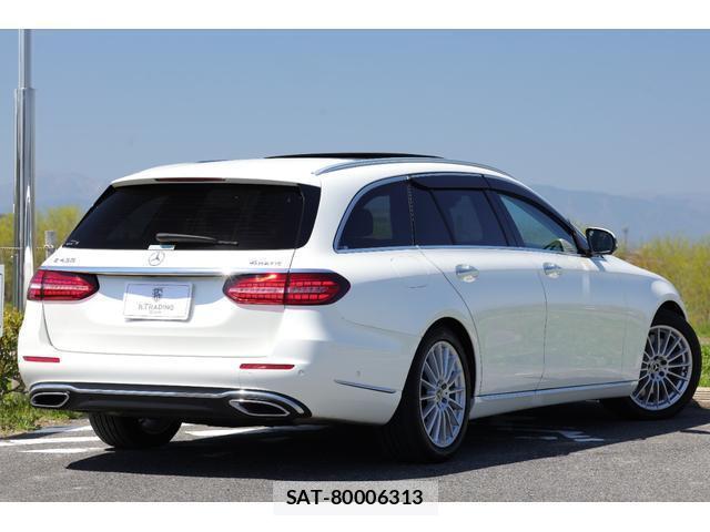 Mercedes Benz E-CLASS 2022-03 8011431-7