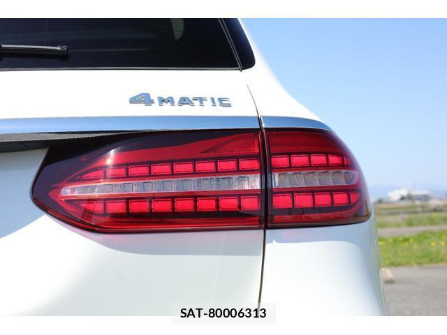 Mercedes Benz E-CLASS 2022-03 8011431-9