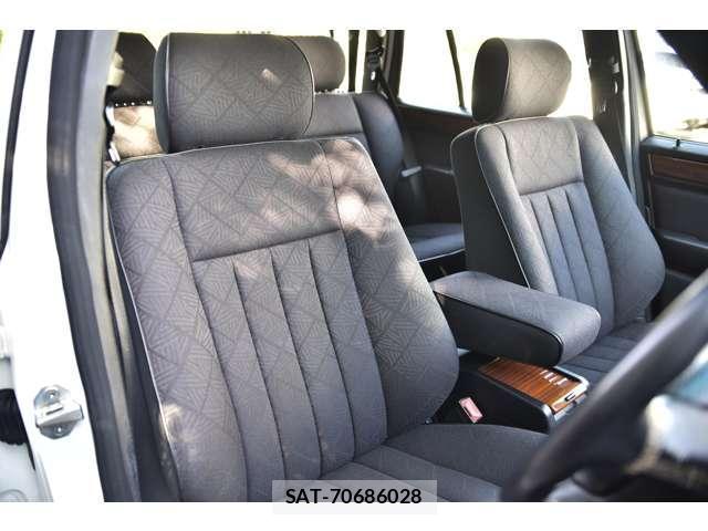 Mercedes Benz E-CLASS 1995-03 8011512-3