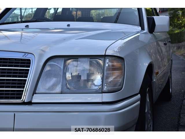 Mercedes Benz E-CLASS 1995-03 8011512-6