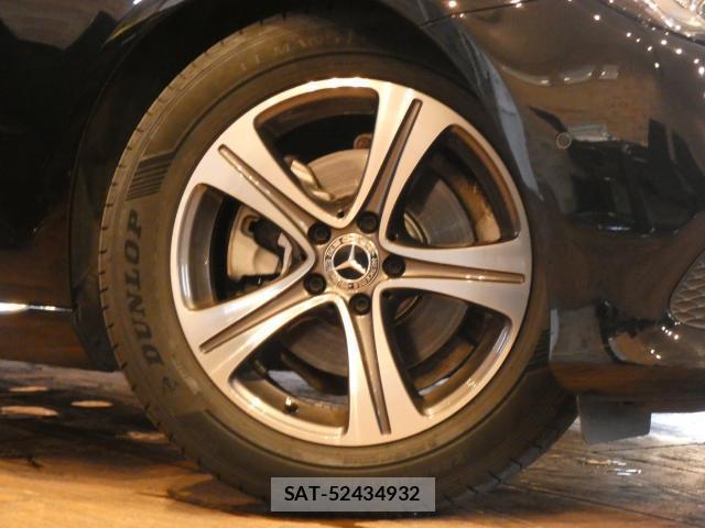 Mercedes Benz E-CLASS 2020-09 8011878-5