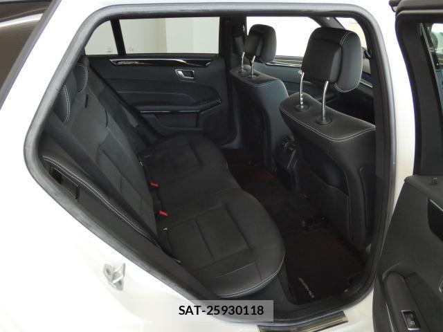 Mercedes Benz E-CLASS 2016-03 8011883-16