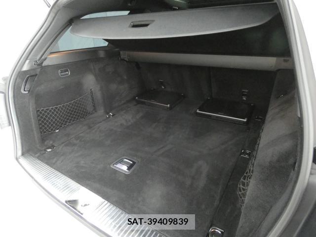 Mercedes Benz E-CLASS 2015-01 8011885-18