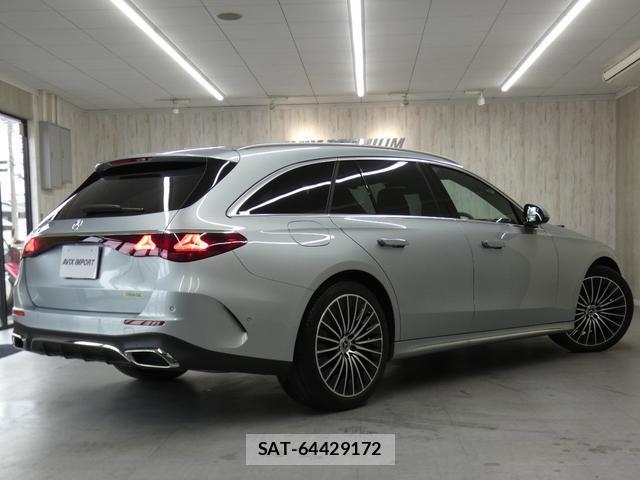 Mercedes Benz E-CLASS 2024-07 8011888-1
