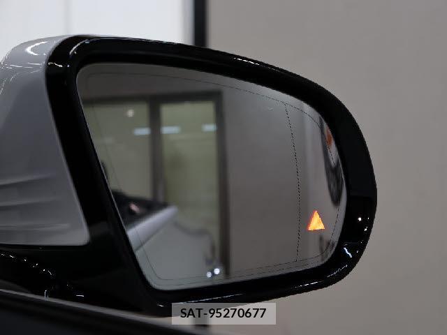 Mercedes Benz E-CLASS 2020-01 8005193-9