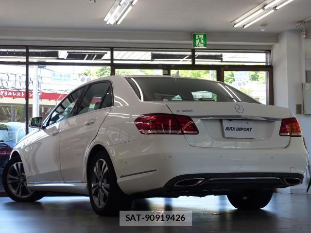 Mercedes Benz E-CLASS 2014-07 8007385-1