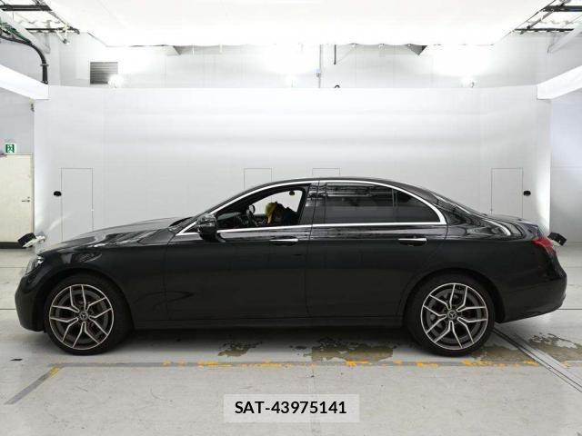 Mercedes Benz E-CLASS 2021-10 8009344-11