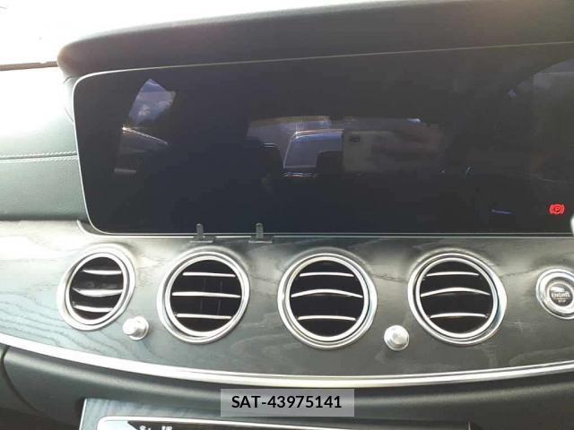 Mercedes Benz E-CLASS 2021-10 8009344-4
