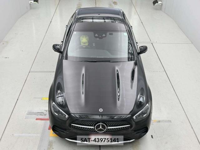 Mercedes Benz E-CLASS 2021-10 8009344-5